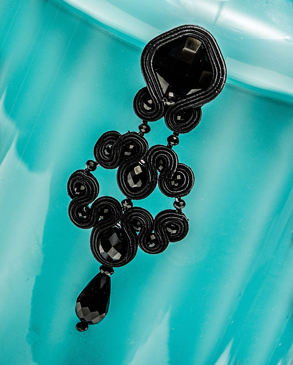 Pendientes Black is Back XL