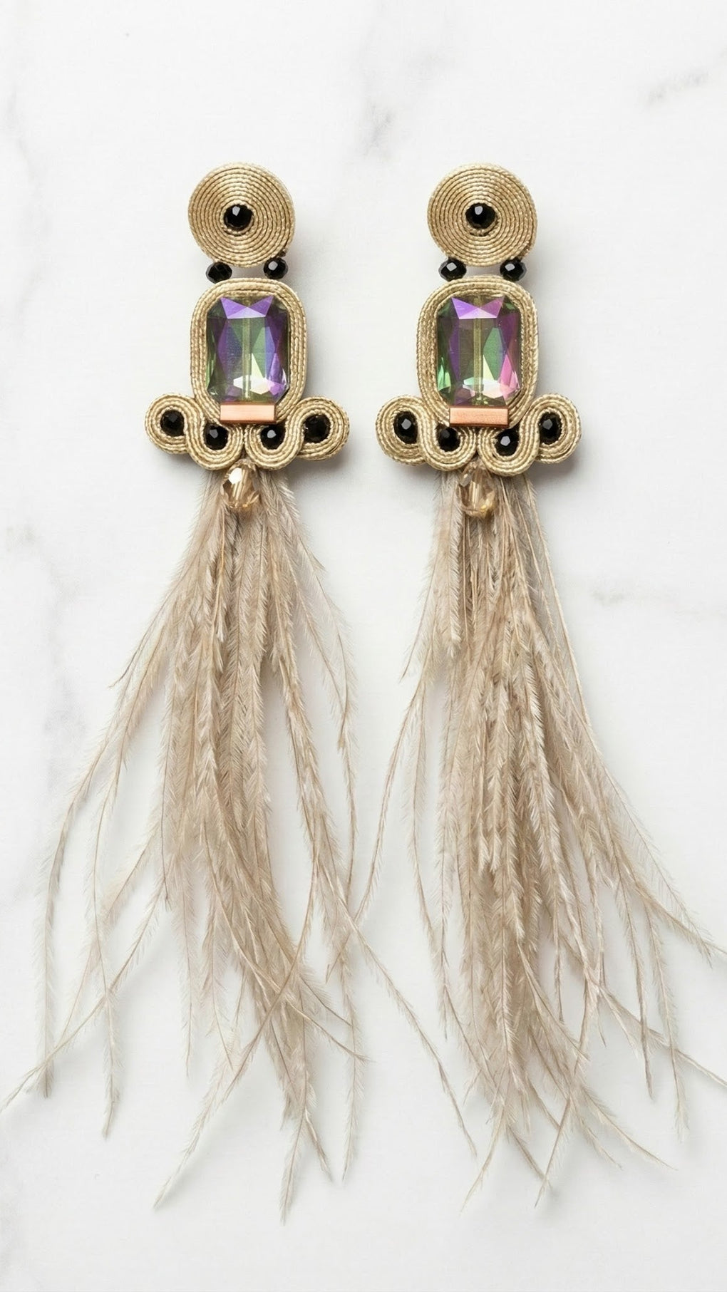 Pendientes Selected Plume Lichen green